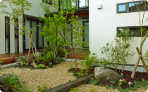 理想の自然風庭園