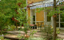 北欧風自然風庭園